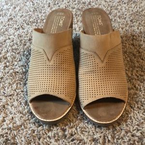 Toms Heels